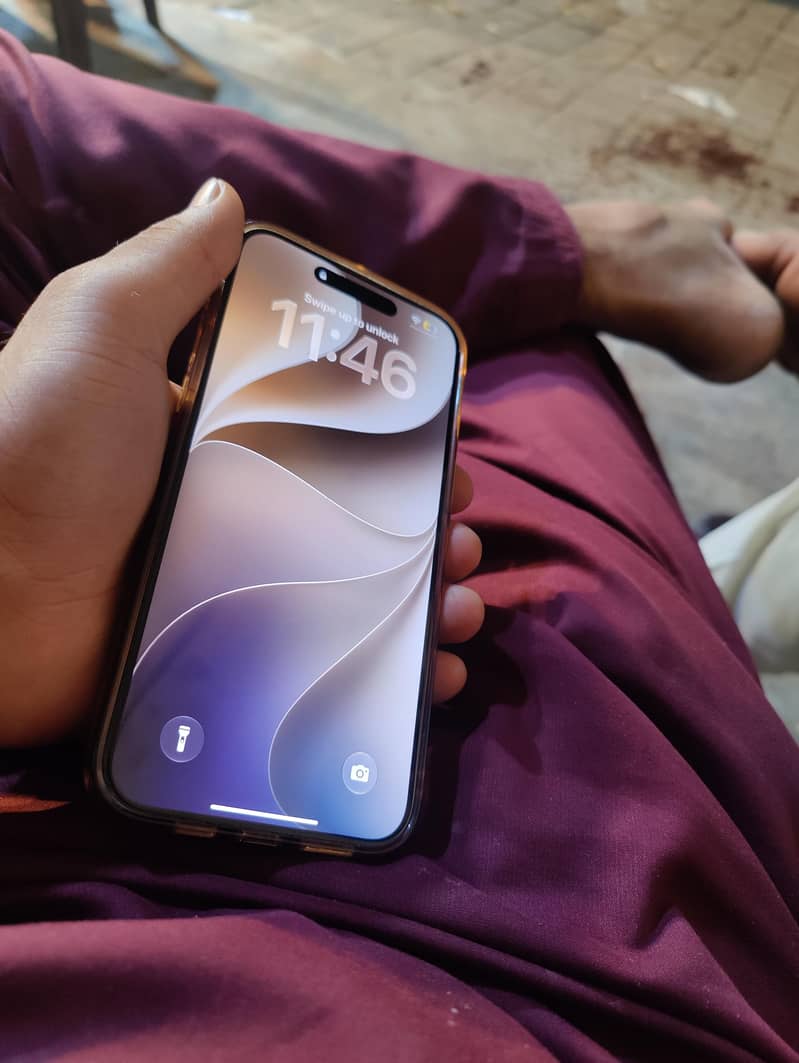 Apple iPhone 15 Pro Max jv 2