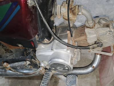 Thora SA Kam hony Wala hai engine bilqul fit hai