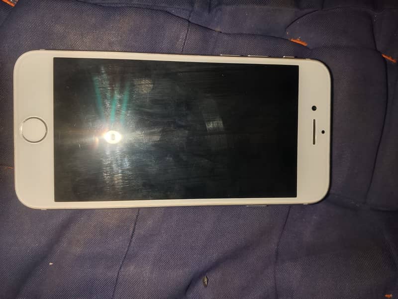 Apple iPhone 8 1