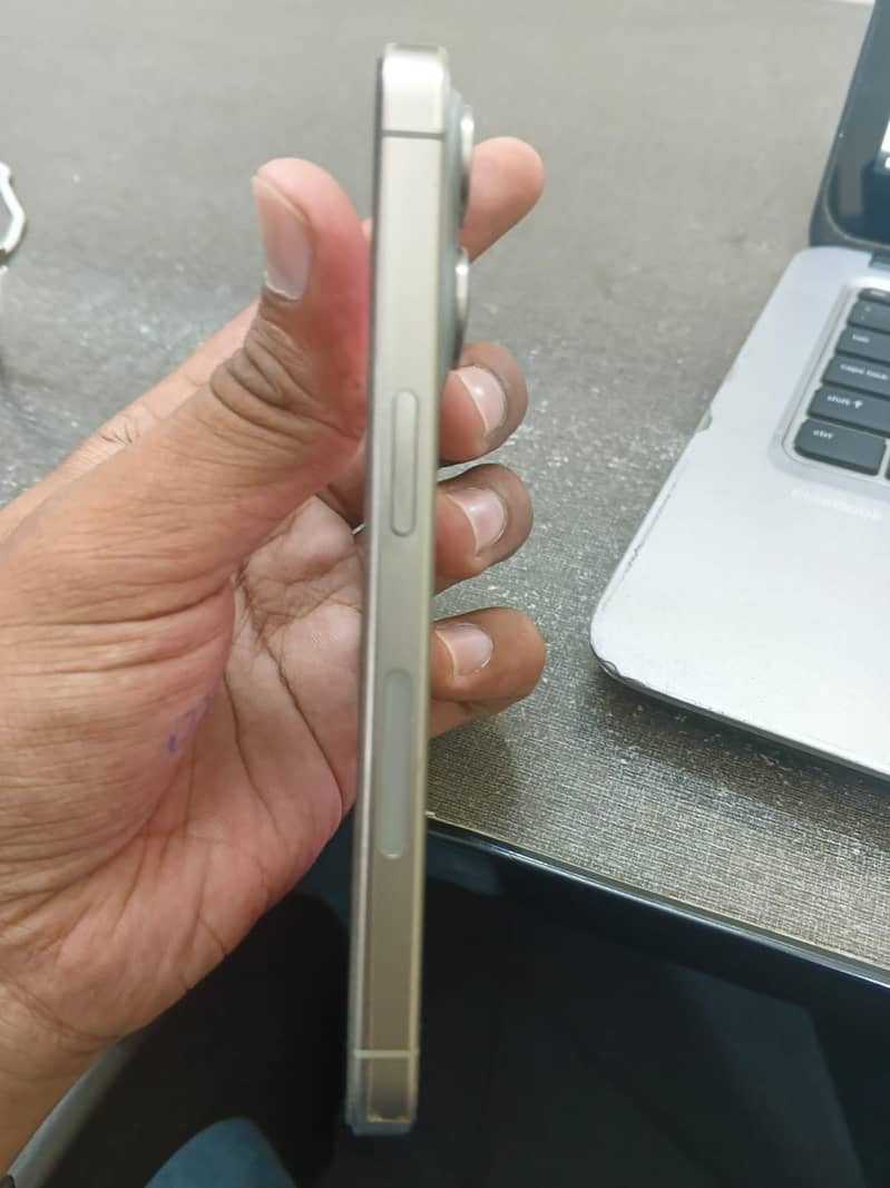 Apple iPhone 15 Pro 5