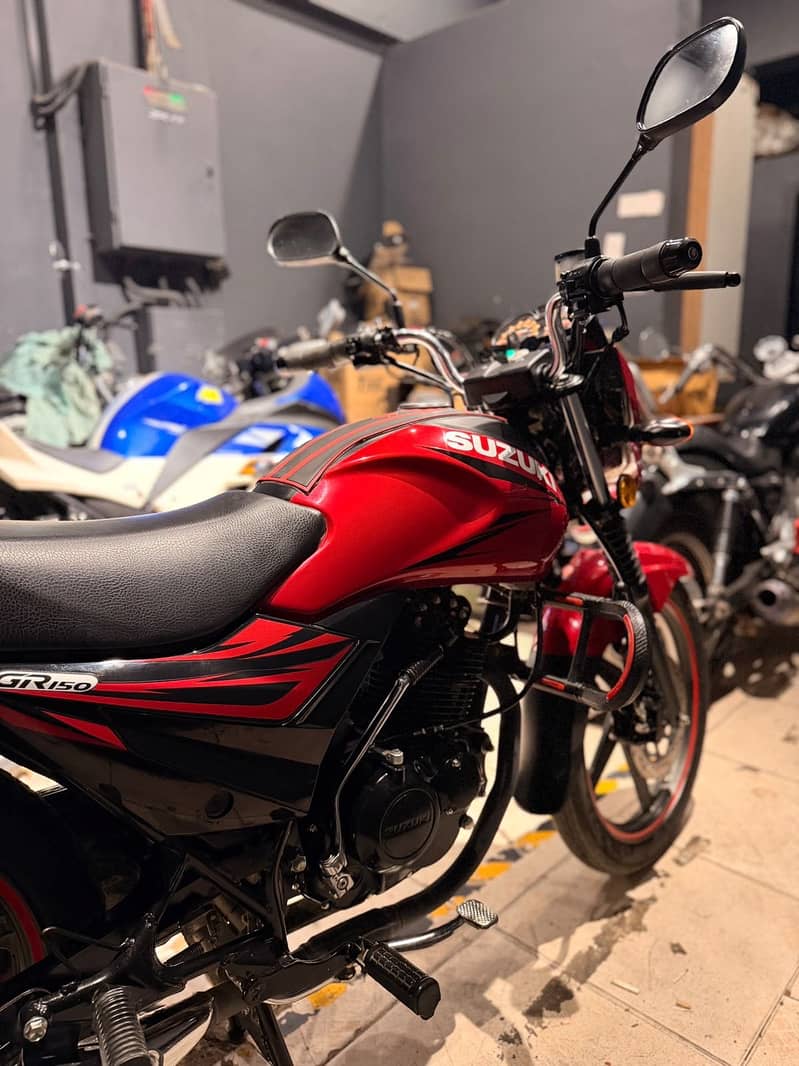 Suzuki GR150 4
