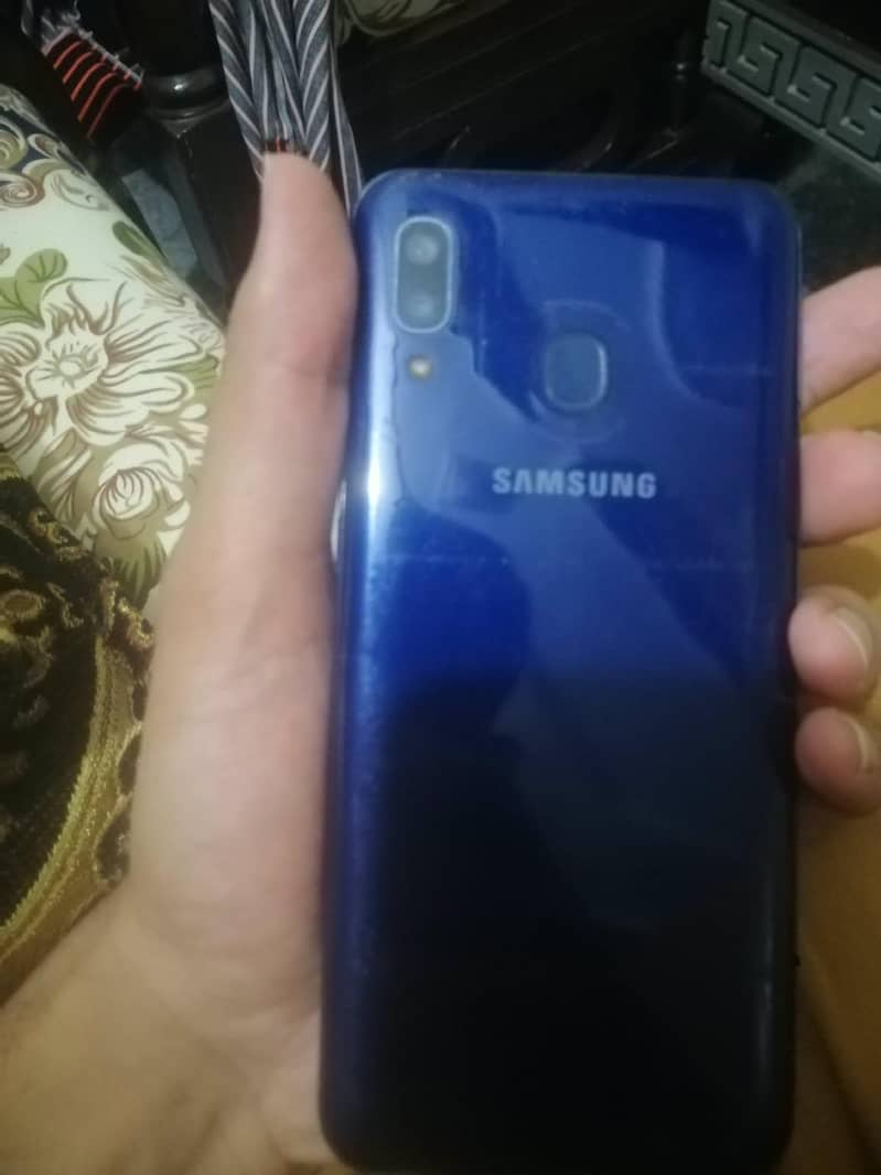 Samsung Mobile A20 3