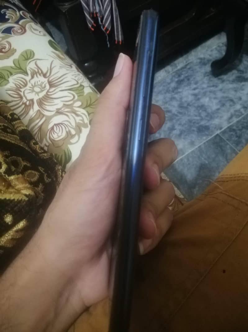Samsung Mobile A20 5