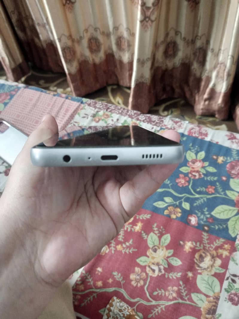 Samsung Mobile A05 1