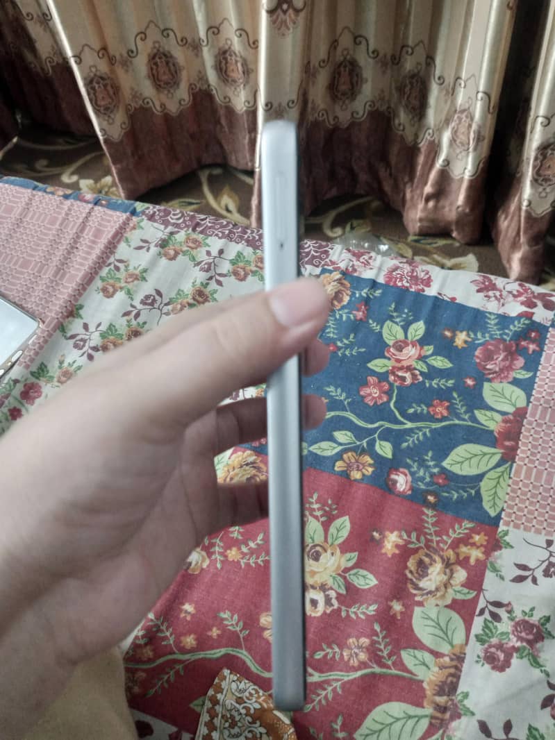Samsung Mobile A05 3
