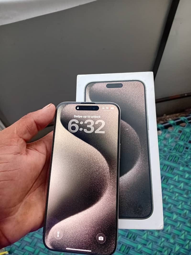 Apple iPhone 15 Pro Max 5