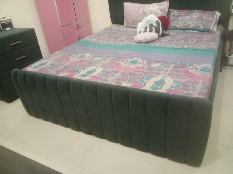 bedroom 0