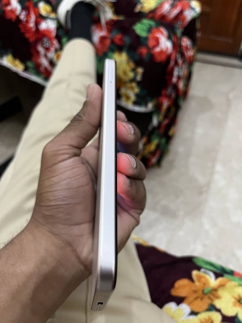 OPPO A6 2