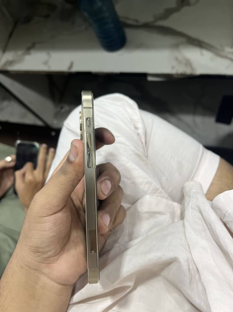 Apple iPhone 12 Pro 1