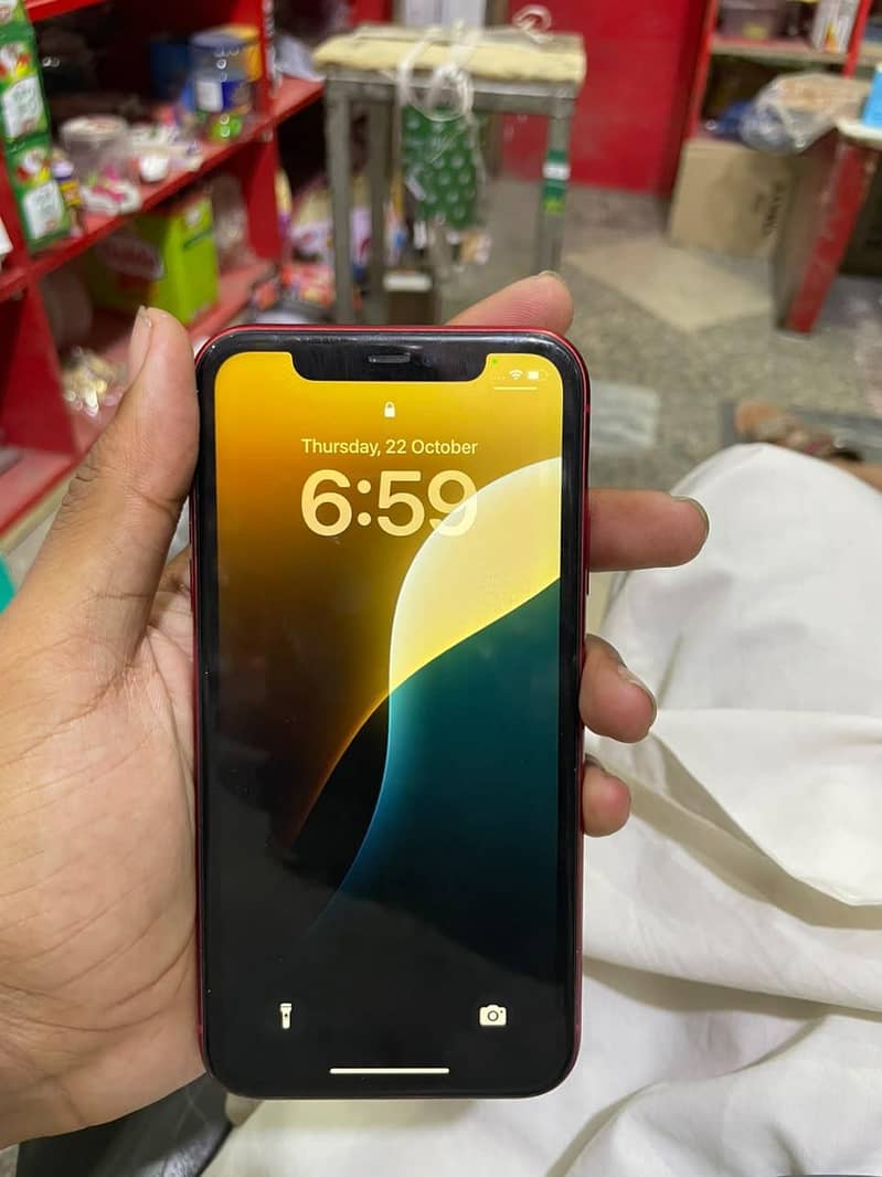 Apple iPhone 11 7