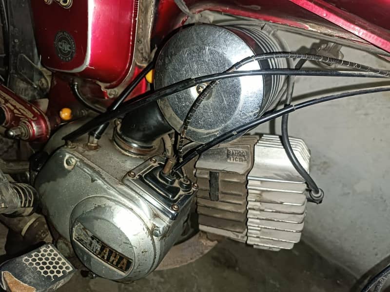 Yamaha 100 2
