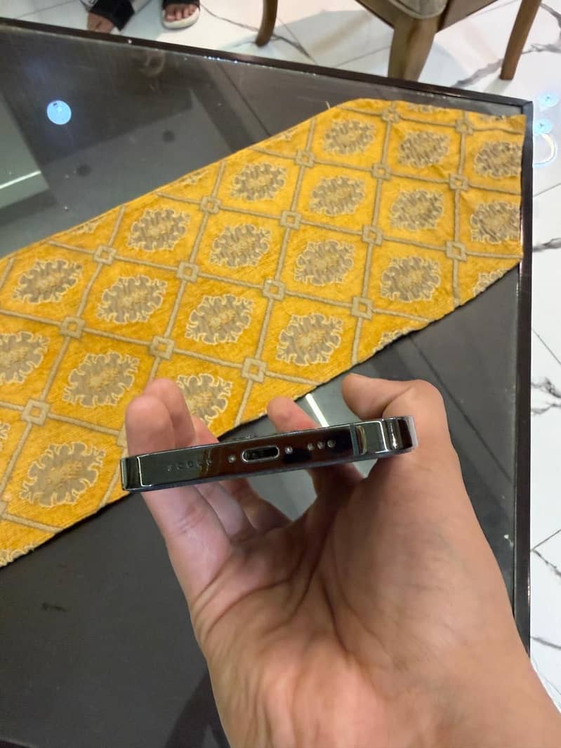 Apple iPhone 13 Pro 0