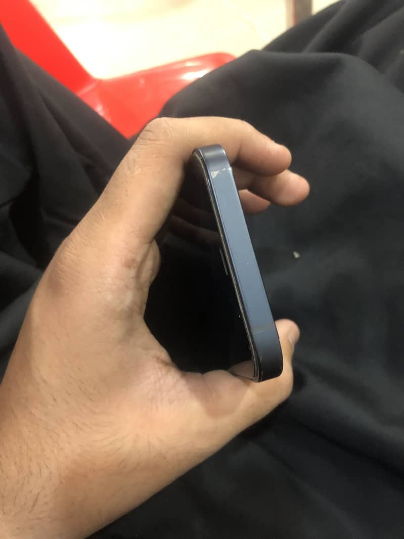 Apple iPhone 12 2