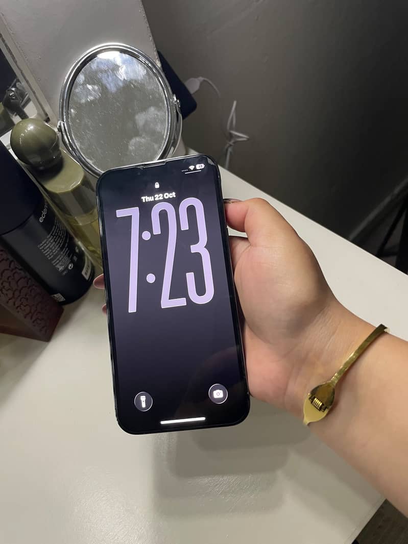 Apple iPhone 13 Pro 1