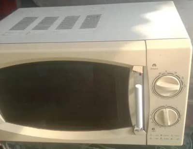 Boss Microwave Oven