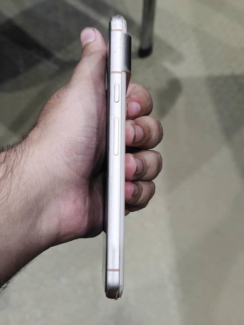 Google Pixel 8 5