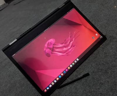 Lenovo Thinkpad i7 7th x1 yoga touch 360 rotate with stylus