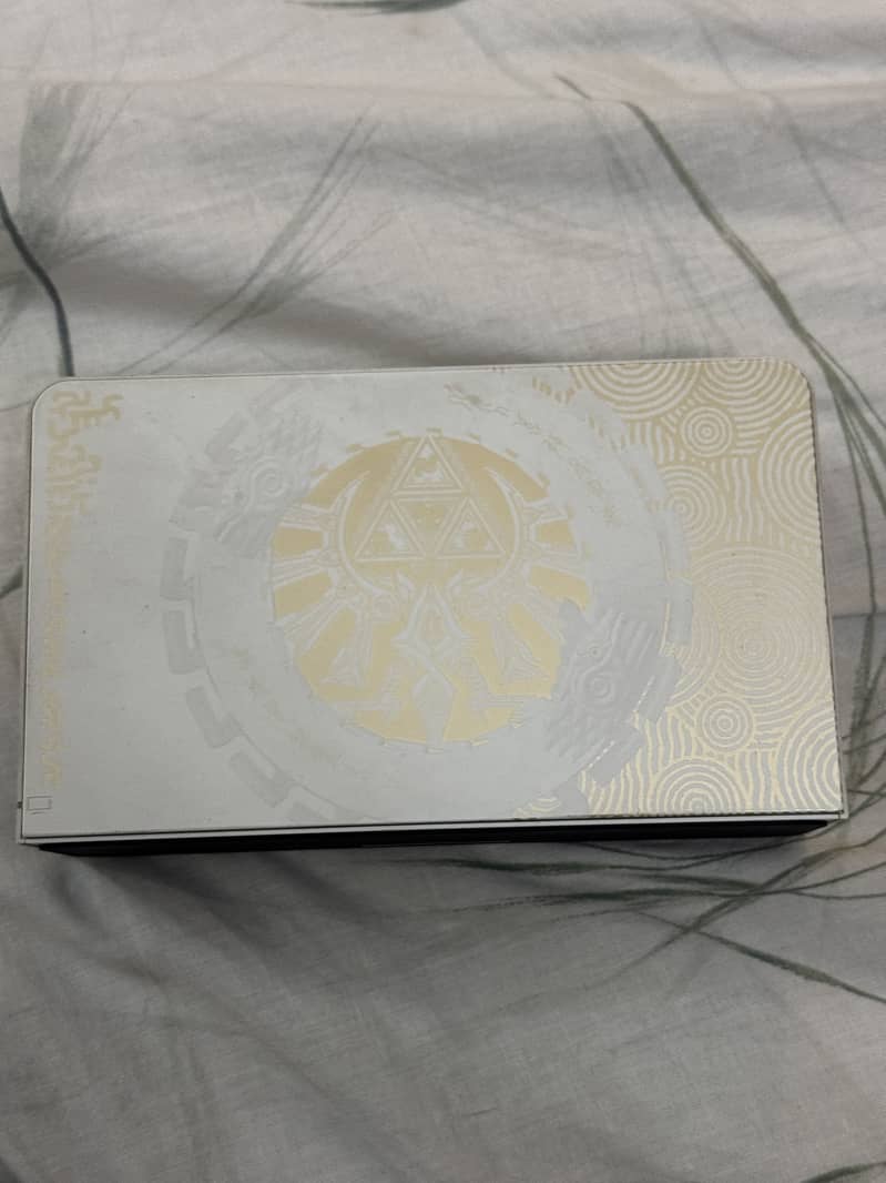 Nintendo Switch OLED Zelda Edition | Jailbroken | 256GB | Controller 5