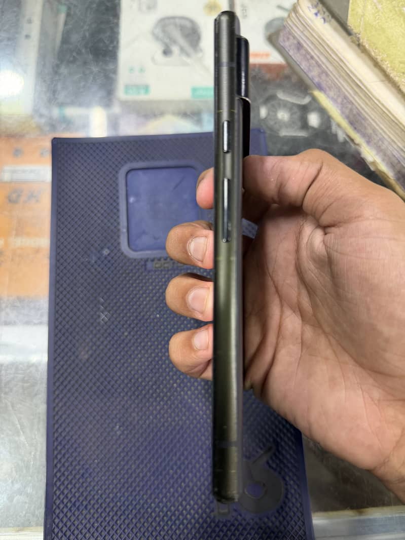 Google Pixel 6 4