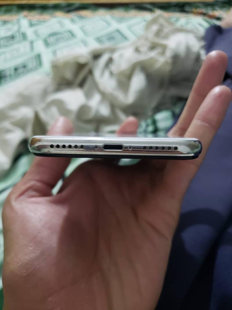 Apple iPhone X 1