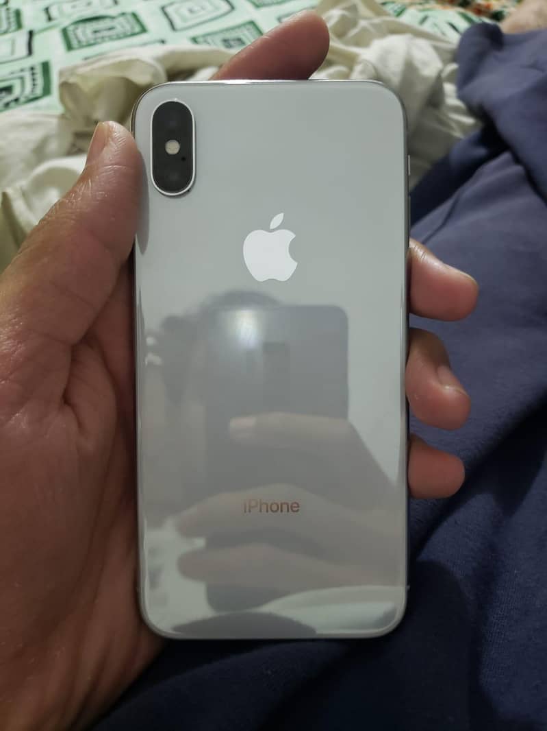 Apple iPhone X 3