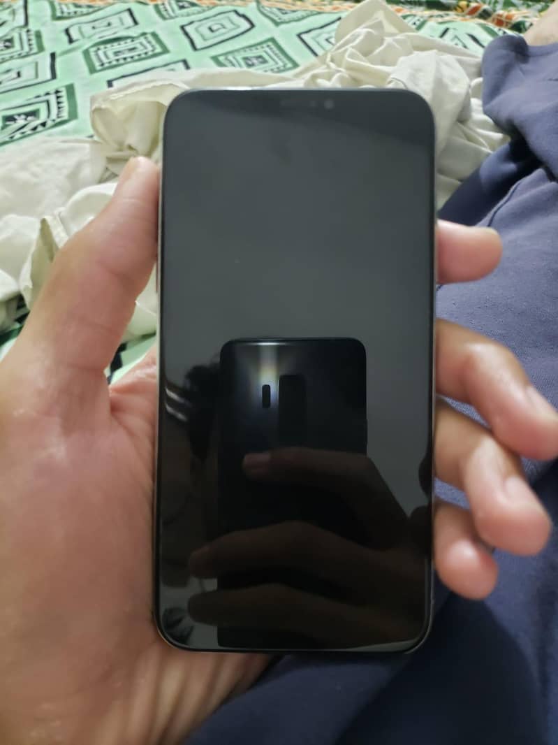 Apple iPhone X 5
