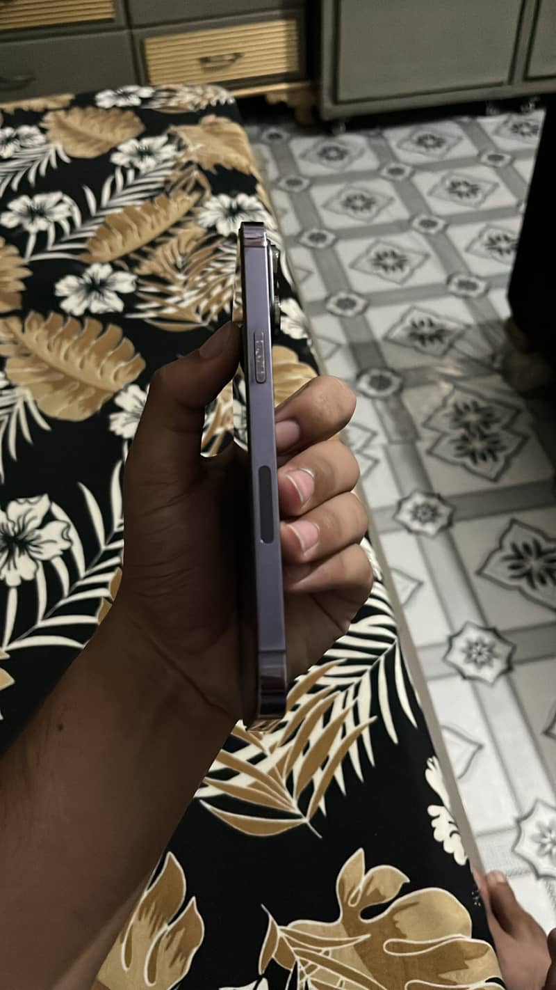 Apple iPhone 14 Pro Max 2