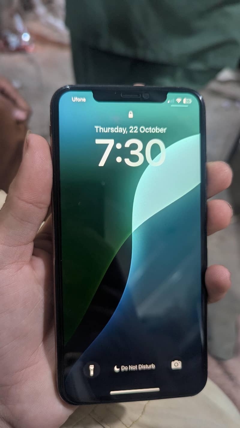 Apple iPhone XS Max 1