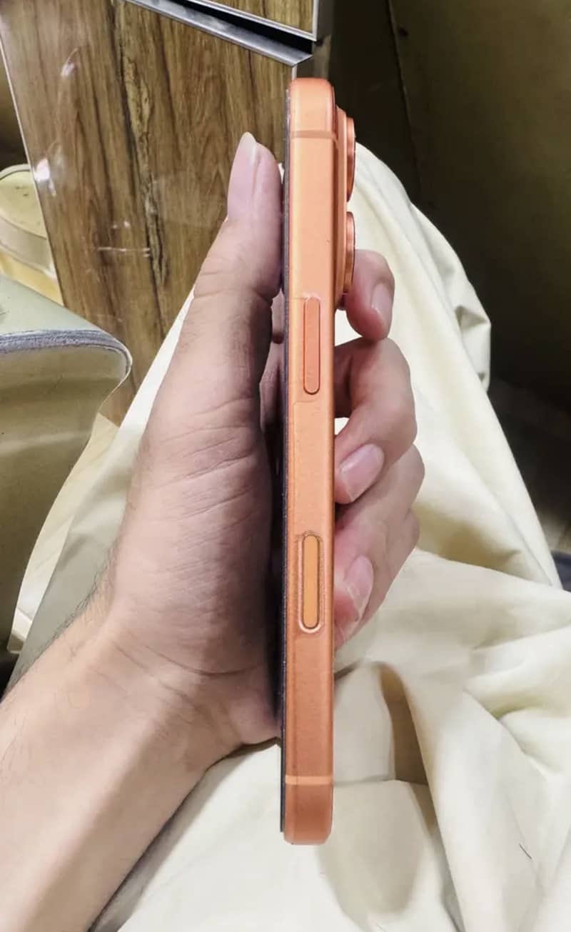 Apple iPhone 17 Pro 4