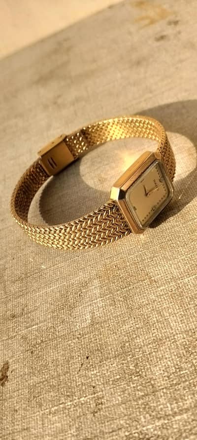 ladies Rado swiss watch pure Gold ( old watch 1980s)