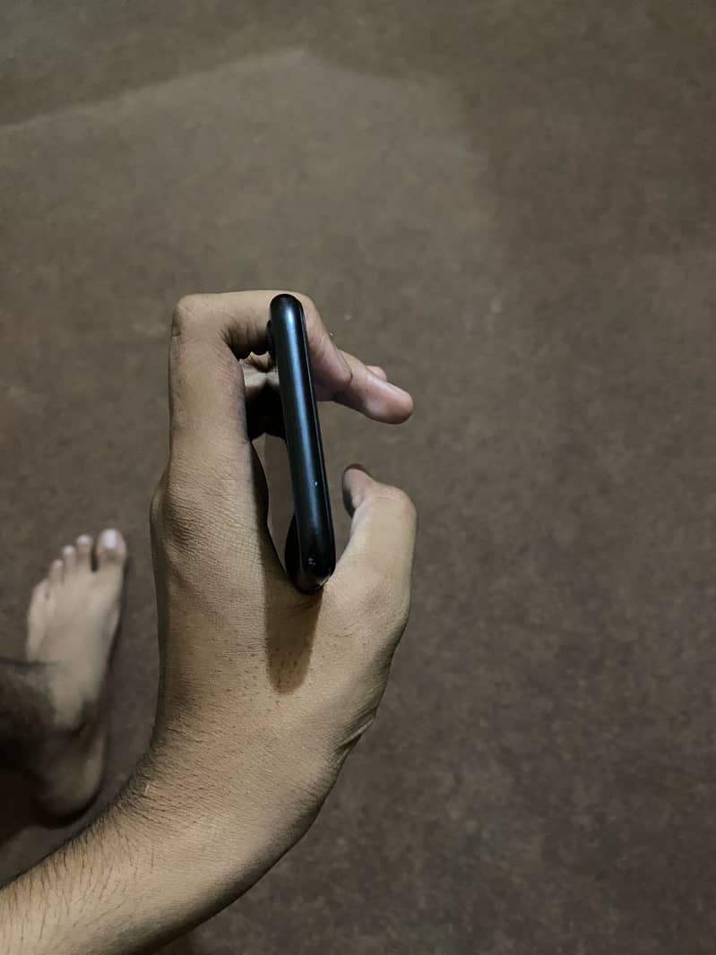 Apple iPhone SE 6