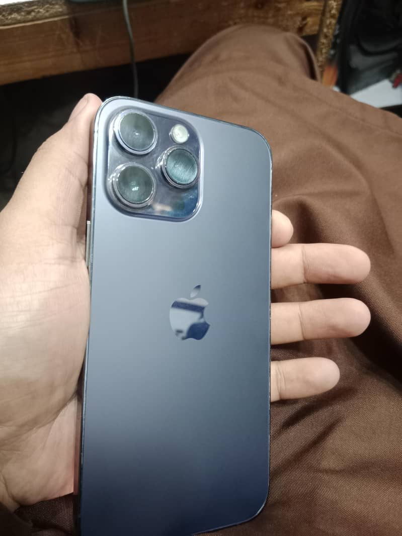 Apple iPhone 14 Pro Max 3