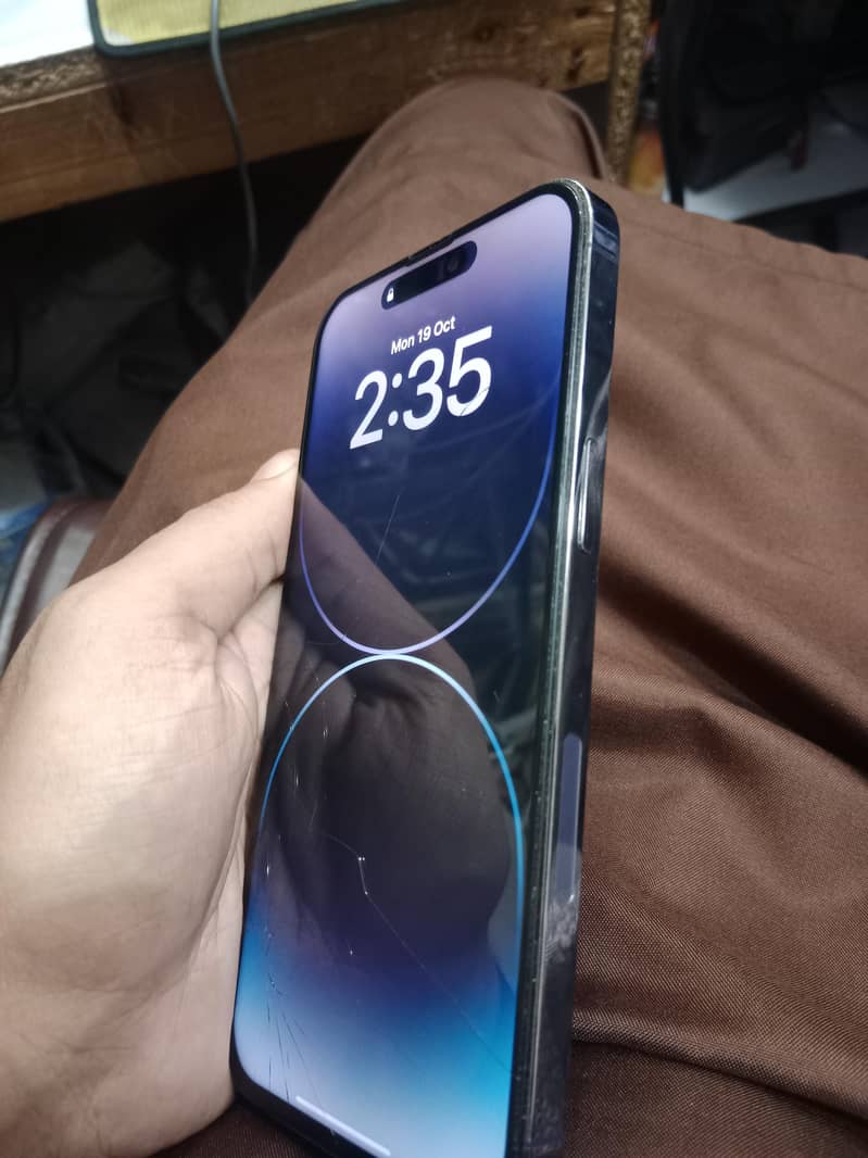 Apple iPhone 14 Pro Max 6