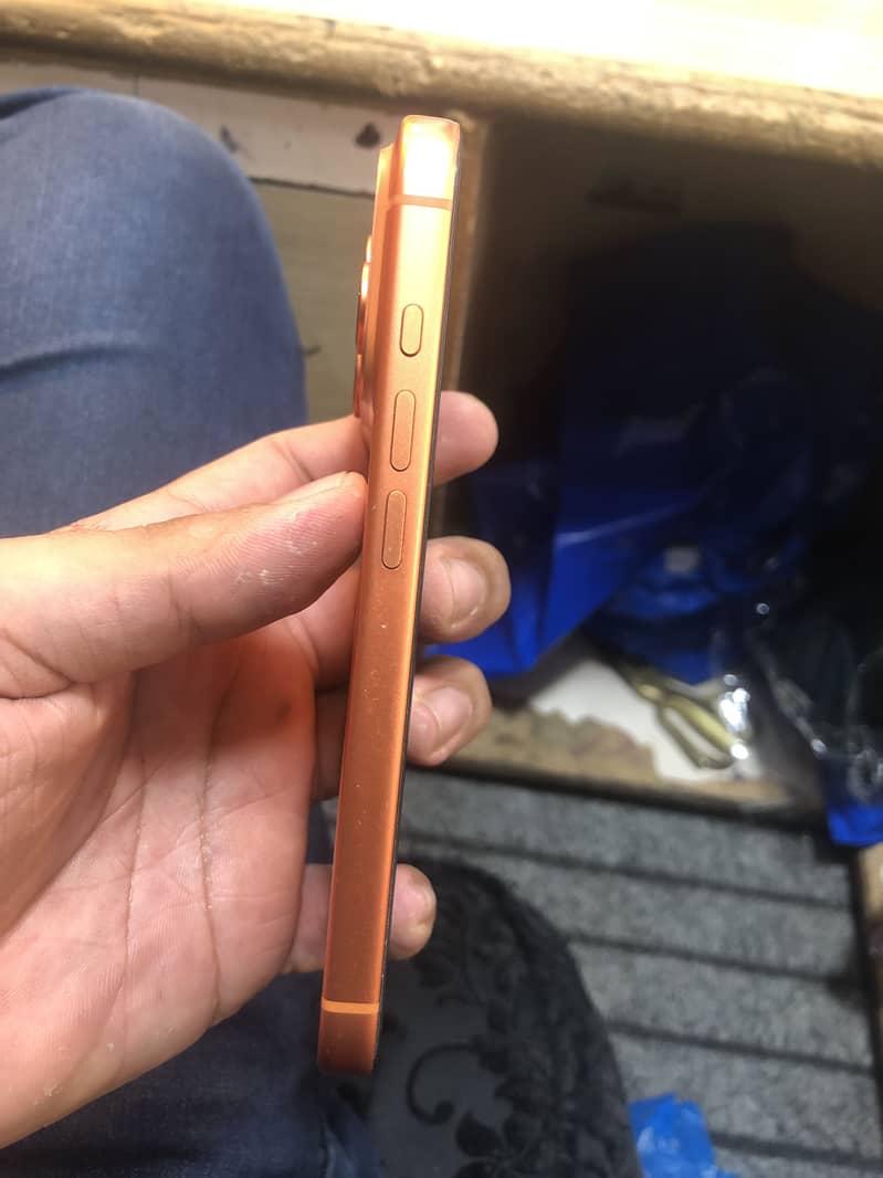 Apple iPhone 17 Pro 4