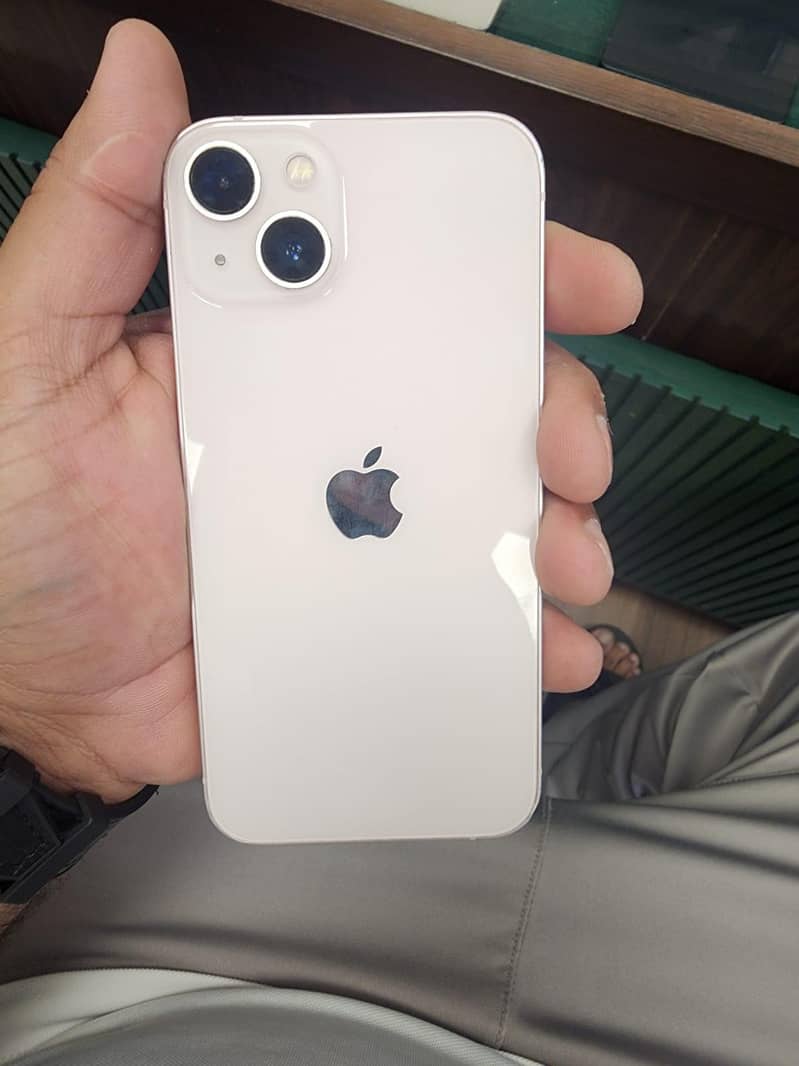Apple iPhone 13 0