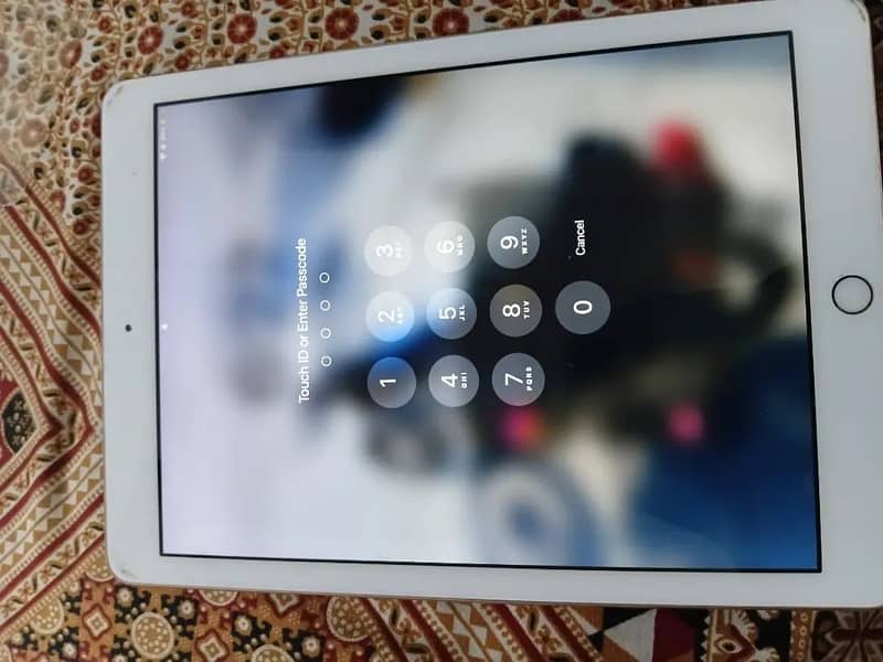 Ipad 6th generation 10/10 3
