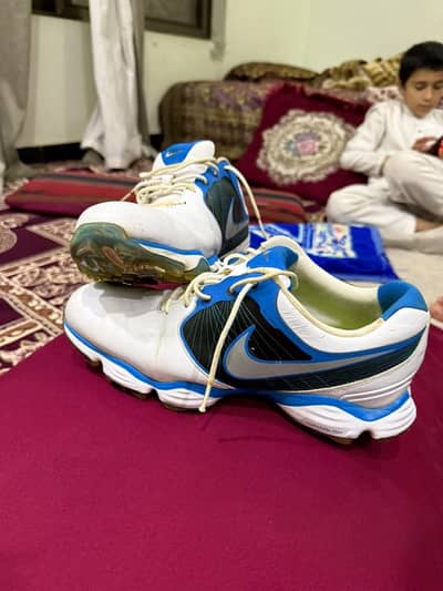 Nike sports shoes blue and white Best condition