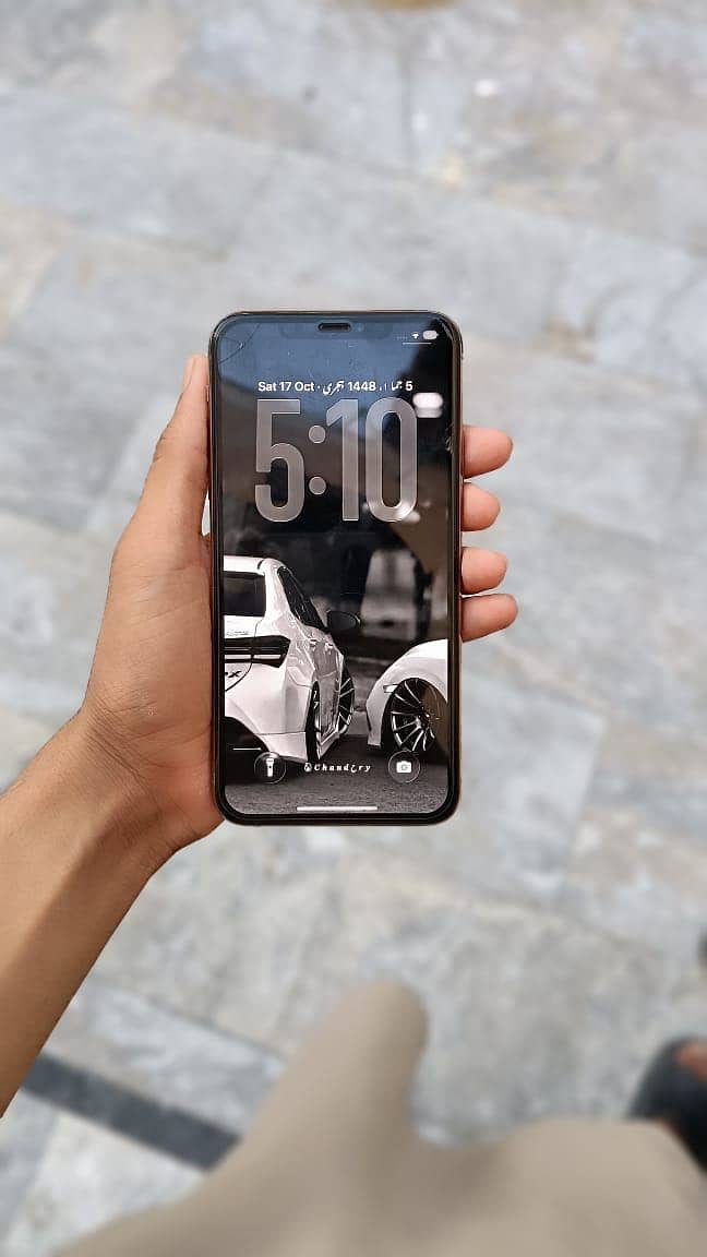 Apple iPhone 11 Pro Max 2