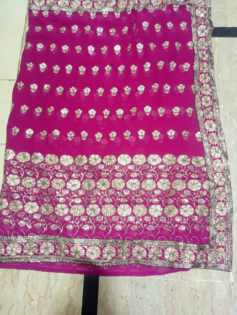 saree 0