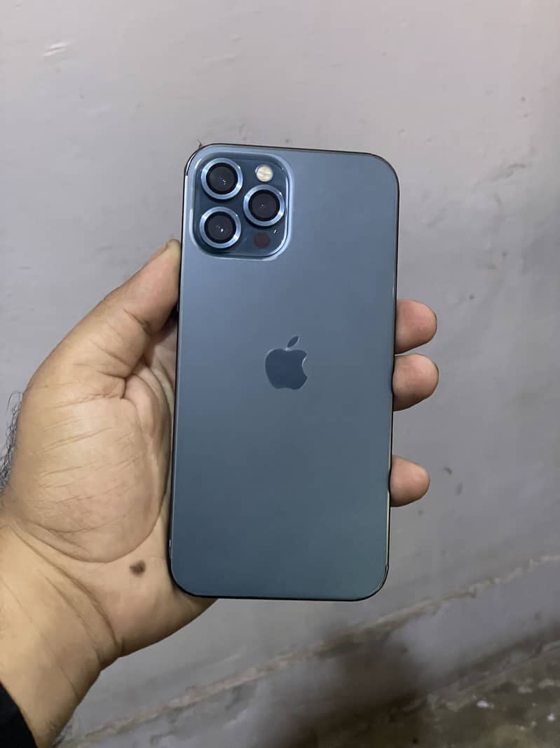 Apple iPhone 12 Pro Max 1