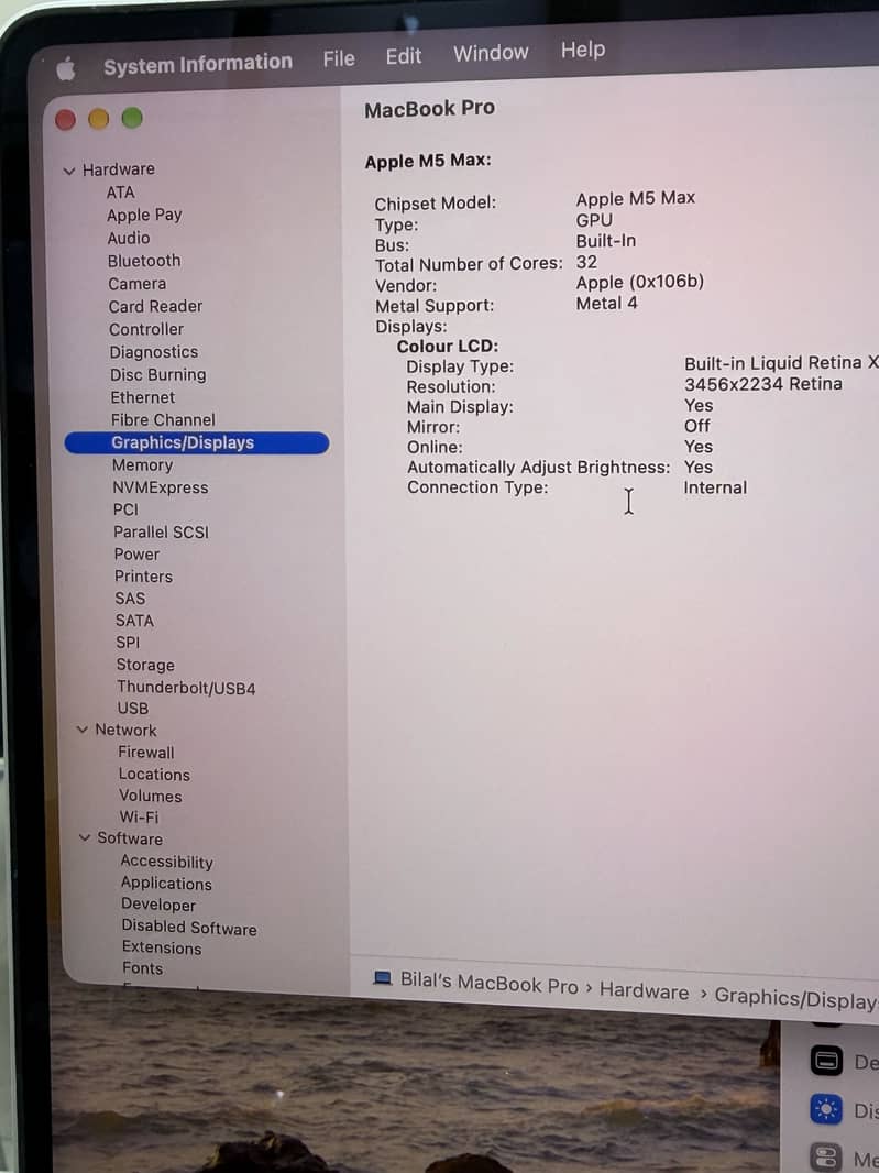 MacBook M5 Max 9