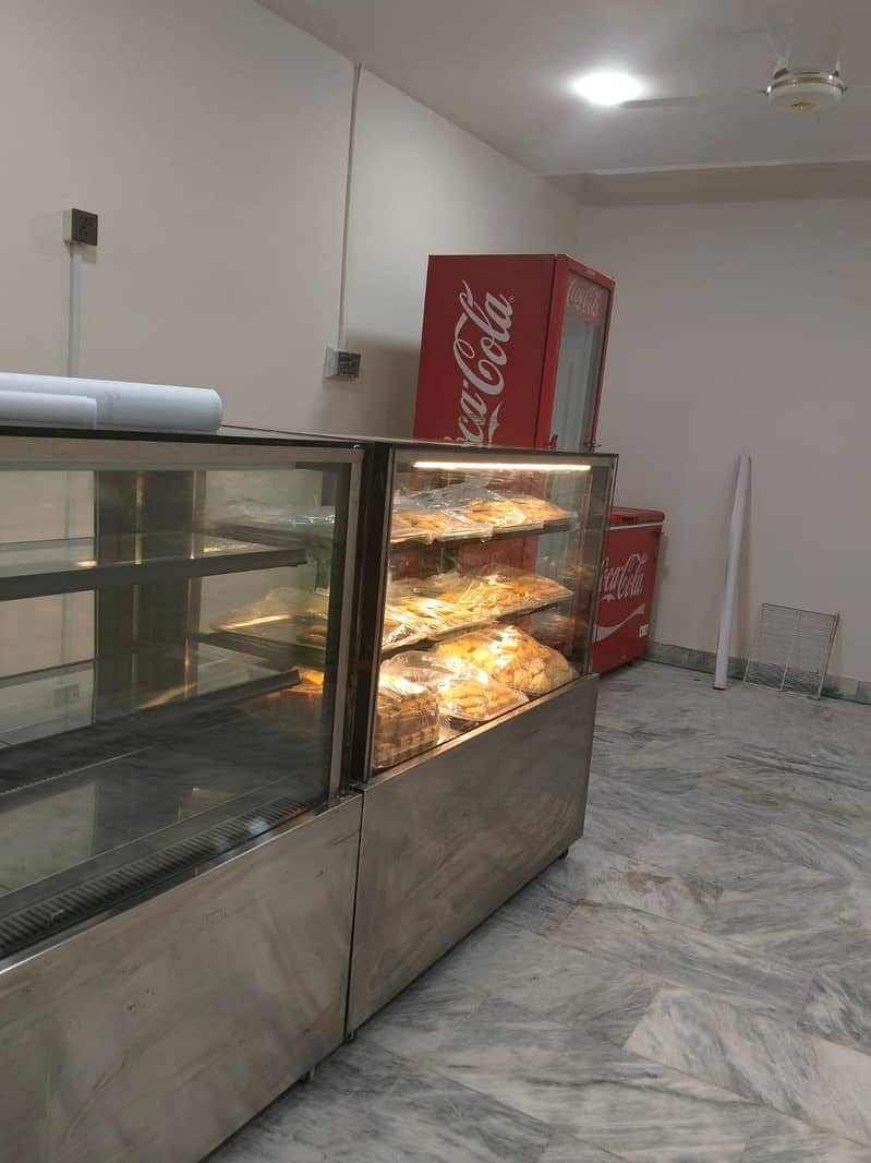 Cake Display Counter Cooling & Heating 0