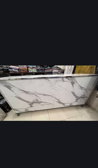 Shop Counter plus 2 sitting set
