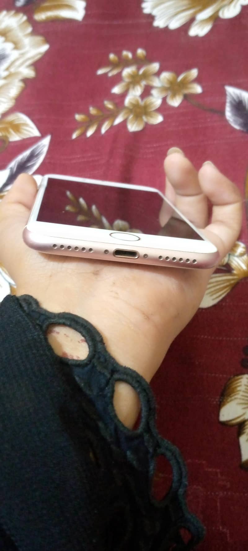 Apple iPhone 7 2