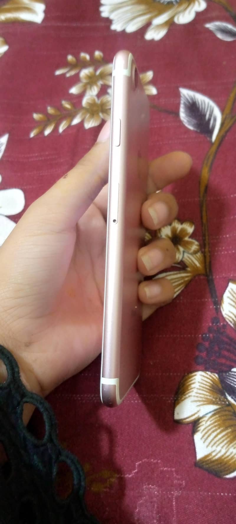 Apple iPhone 7 4