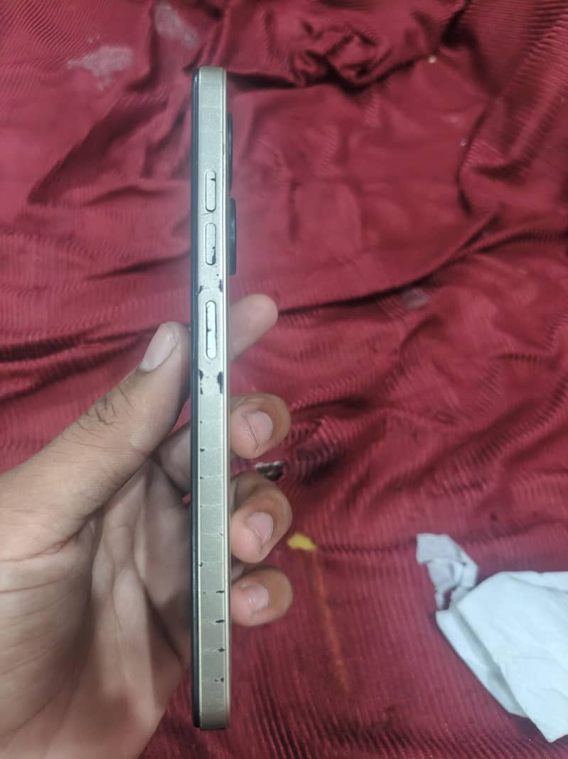 Tecno Spark 20C 4