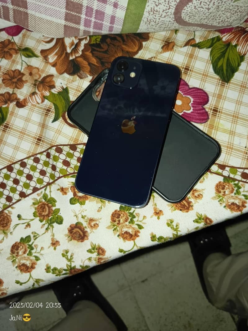 Apple iPhone 12 2