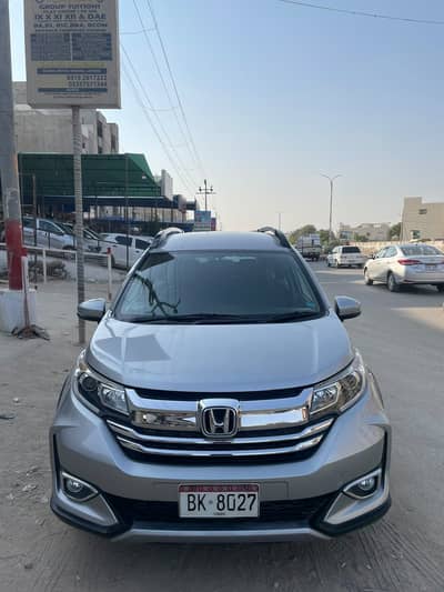 Honda Brv s 2022 low mileage top of the line first owner