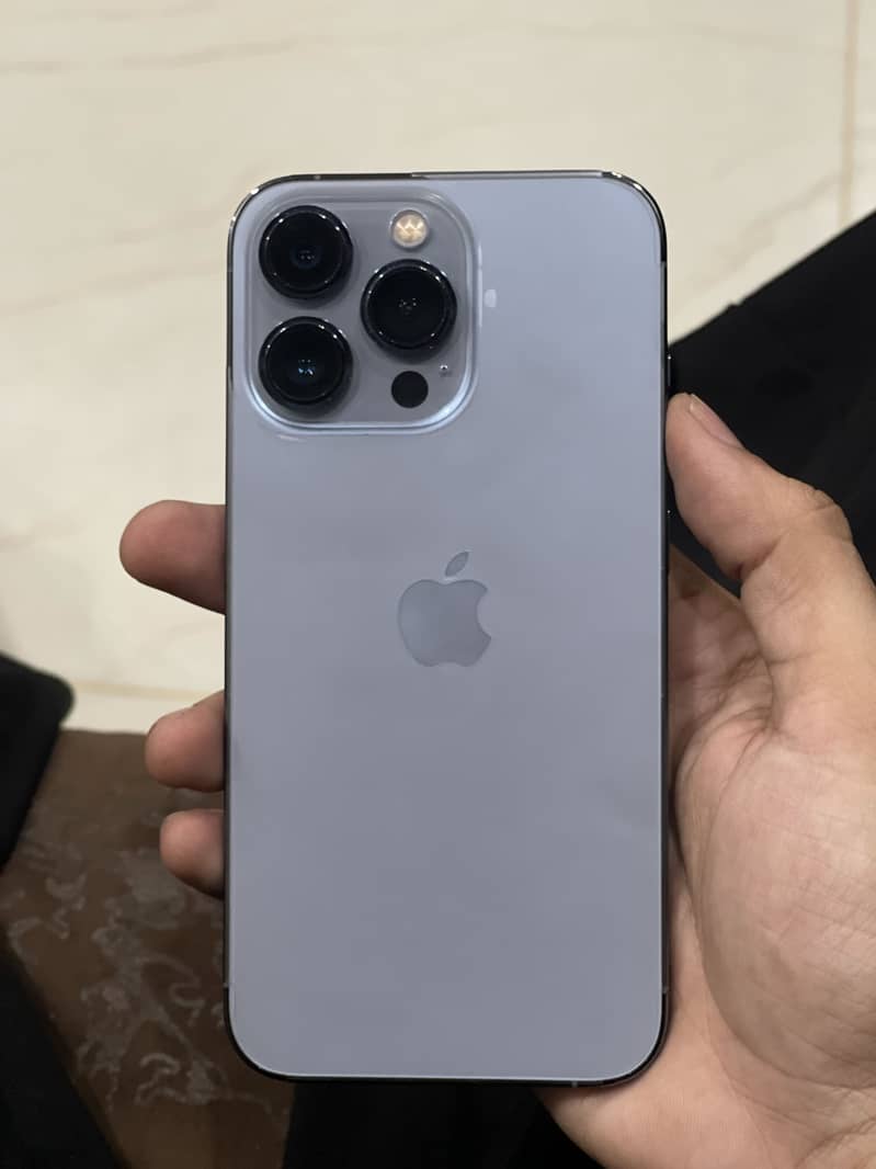 iPhone 3