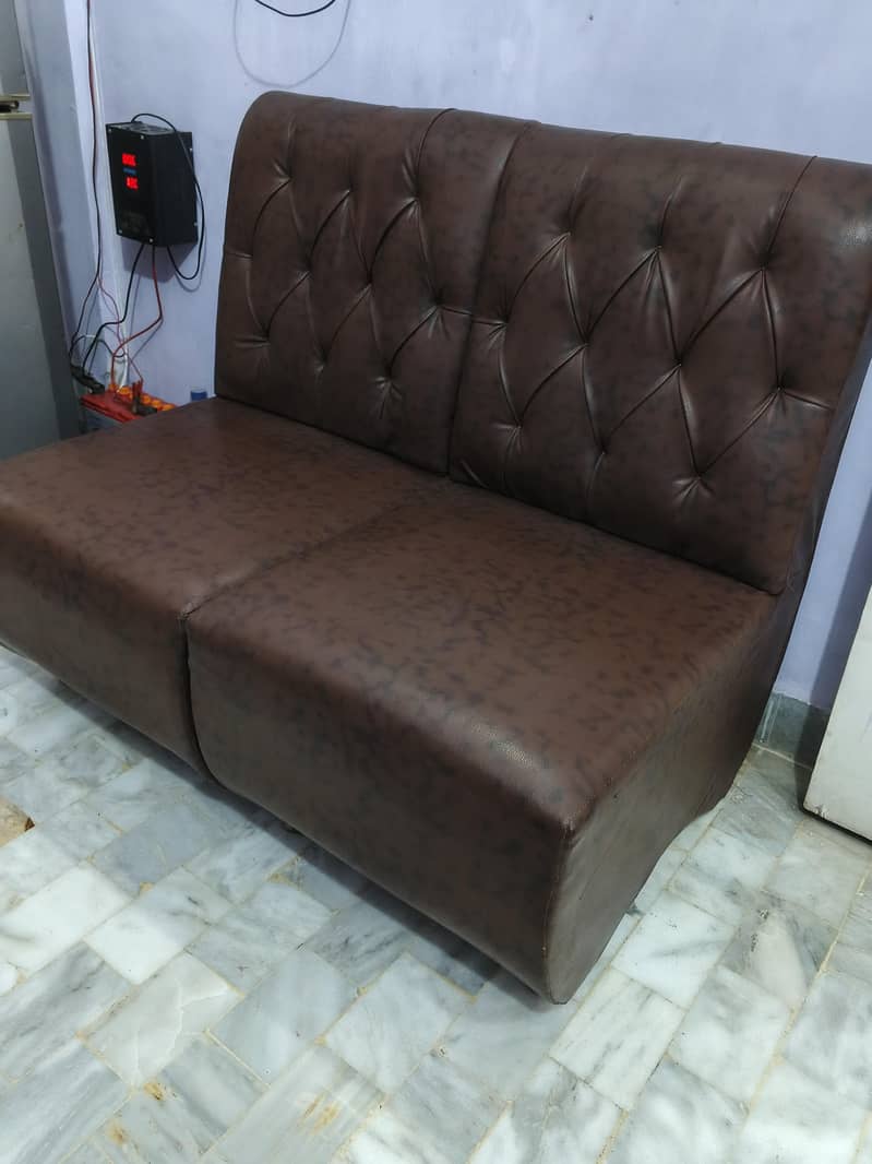 Single Seater Sofa Available 1